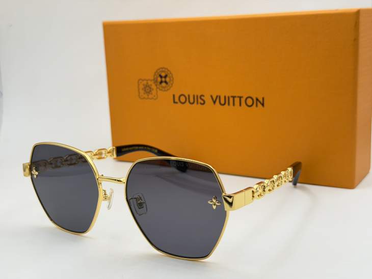 Picture of Louis Vuitton Sunglasses _SKUfw80879837fw